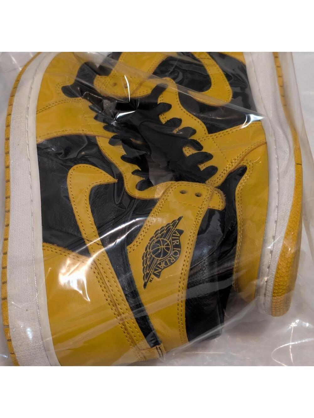 Jordan Men's Yellow Trainer
